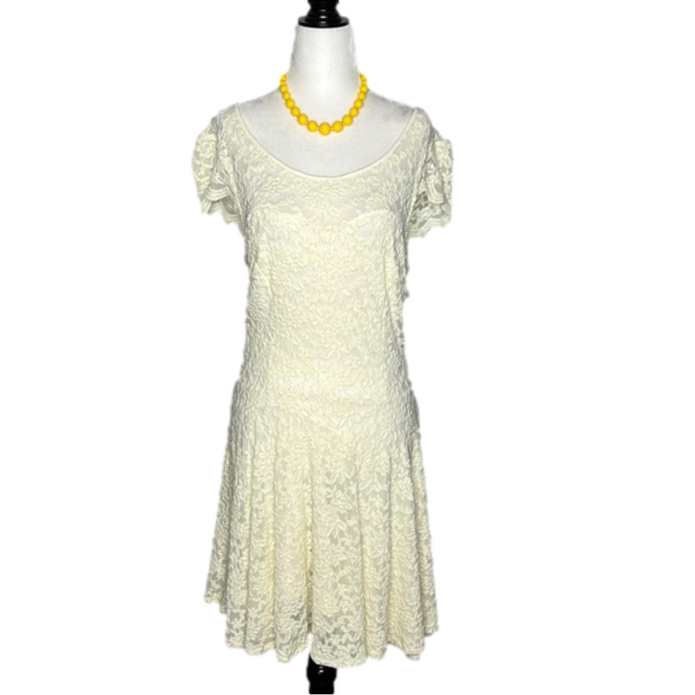 Guess Los Angeles cream lace dress with open back